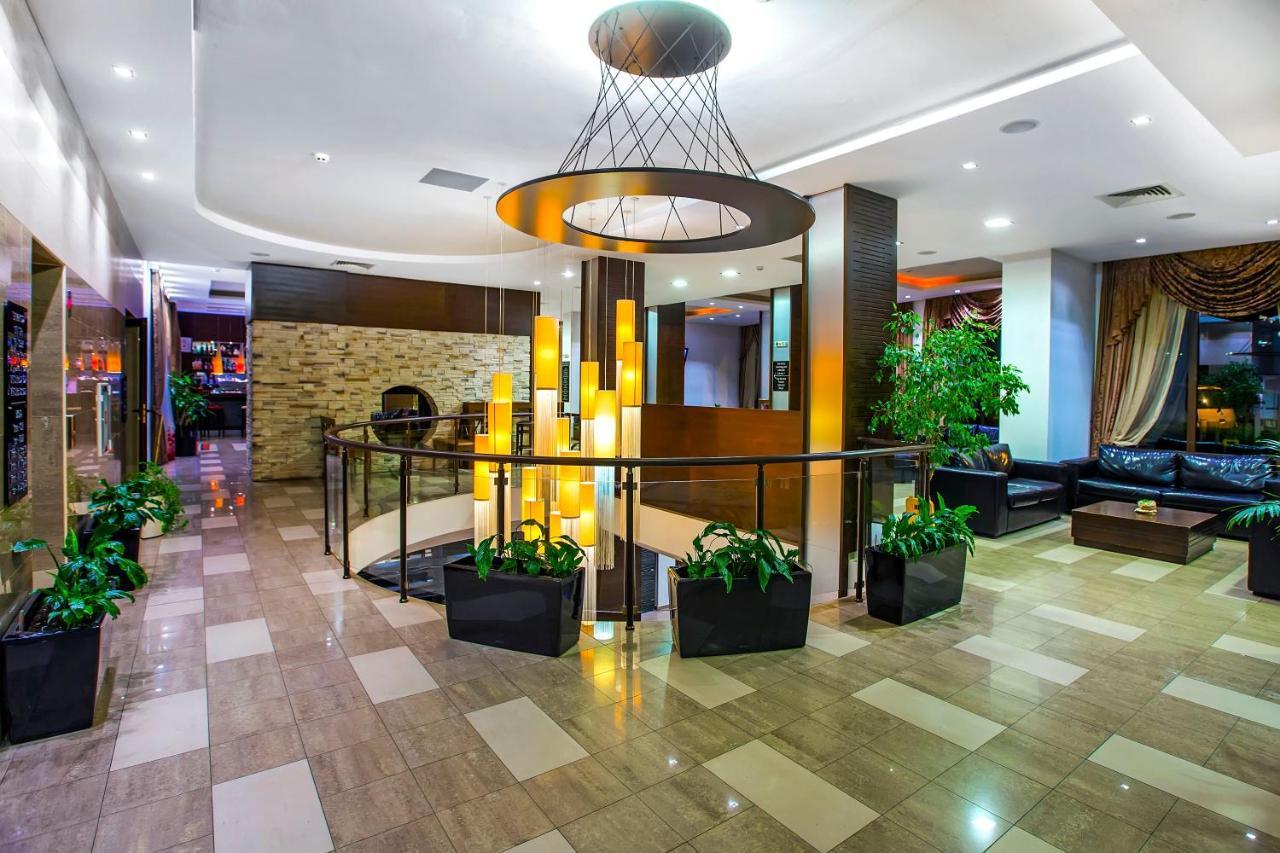 Murite Park Hotel Разлог Экстерьер фото